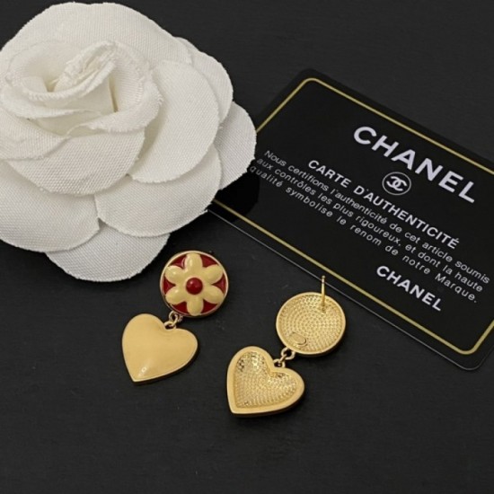 I want to buy more this year! 2022 CHANEL Chanel earrings I want to buy more this year! 2022 CHANEL Chanel earrings