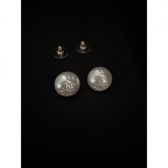 Adult-like atmosphere 2022 CHANEL Chanel earrings Adult-like atmosphere 2022 CHANEL Chanel earrings