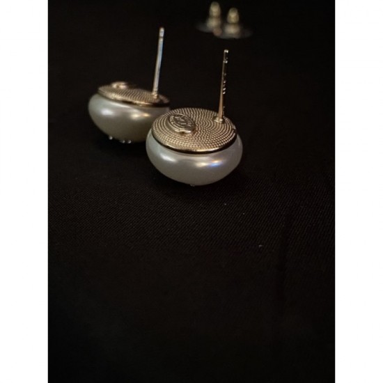 Adult-like atmosphere 2022 CHANEL Chanel earrings Adult-like atmosphere 2022 CHANEL Chanel earrings