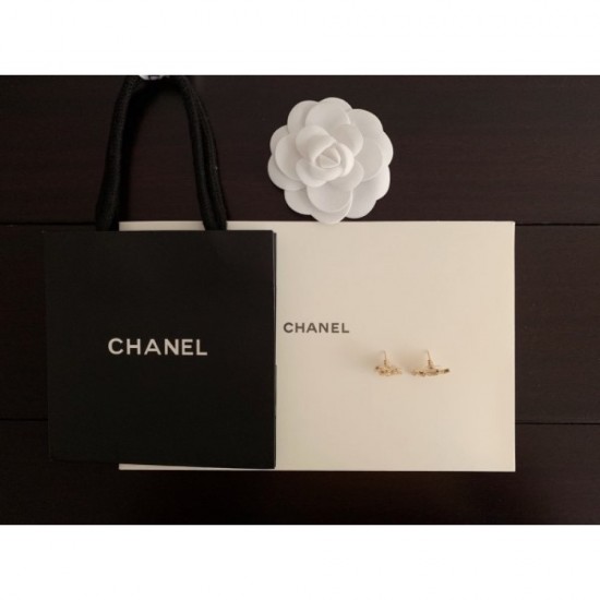 Classic design 2022 CHANEL Chanel earrings Classic design 2022 CHANEL Chanel earrings