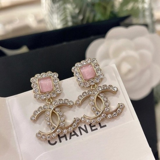 Popular original 2022 CHANEL Chanel earrings Popular original 2022 CHANEL Chanel earrings