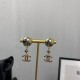 2022 CHANEL Chanel earrings that are too casual 2022 CHANEL Chanel earrings that are too casual