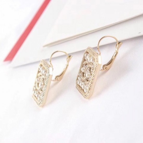 Both are popular 2022 CHANEL Chanel earrings Both are popular 2022 CHANEL Chanel earrings