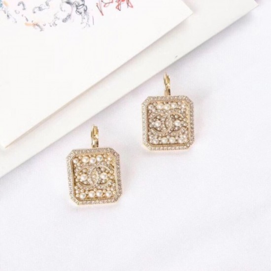 Both are popular 2022 CHANEL Chanel earrings Both are popular 2022 CHANEL Chanel earrings