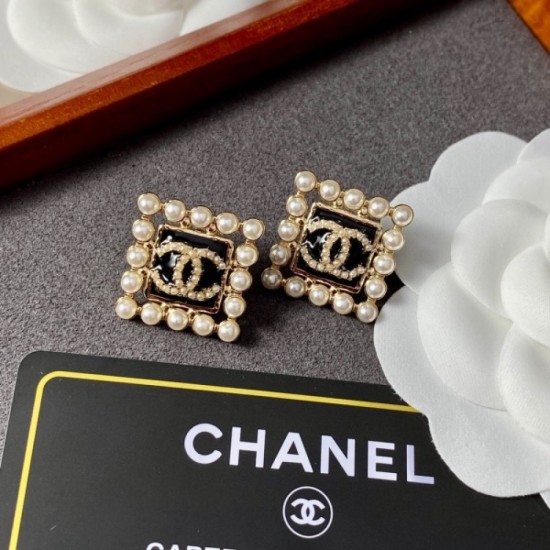 Relaxing 2022 CHANEL Chanel Earrings Relaxing 2022 CHANEL Chanel Earrings