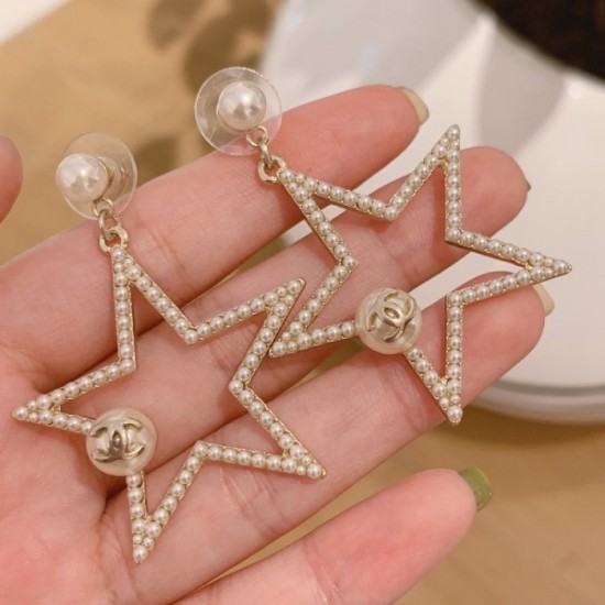 Modern style 2022 CHANEL Chanel earrings Modern style 2022 CHANEL Chanel earrings