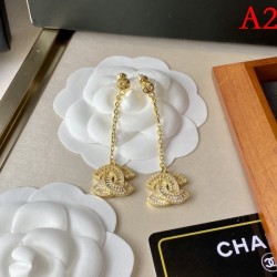 2022 CHANEL Chanel earrings for a casual look