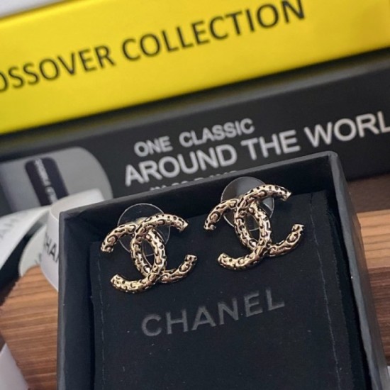 Calm 2022 CHANEL Chanel earrings Calm 2022 CHANEL Chanel earrings