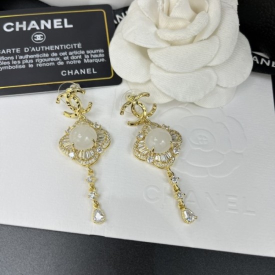 Adult-like atmosphere 2022 CHANEL Chanel earrings Adult-like atmosphere 2022 CHANEL Chanel earrings