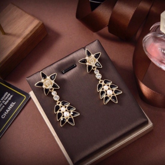 2022 CHANEL Chanel earrings 2022 CHANEL Chanel earrings