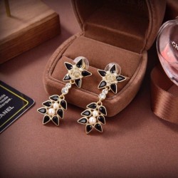 2022 CHANEL Chanel earrings