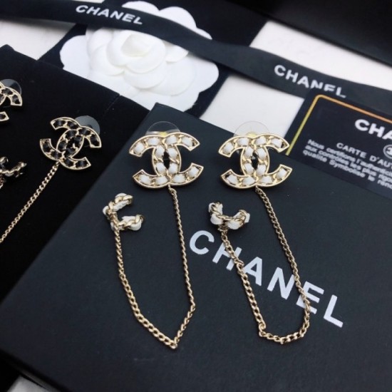 It's cool 2022 CHANEL Chanel earrings It's cool 2022 CHANEL Chanel earrings