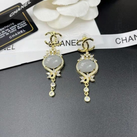 Outing style 2022 CHANEL Chanel earrings Outing style 2022 CHANEL Chanel earrings