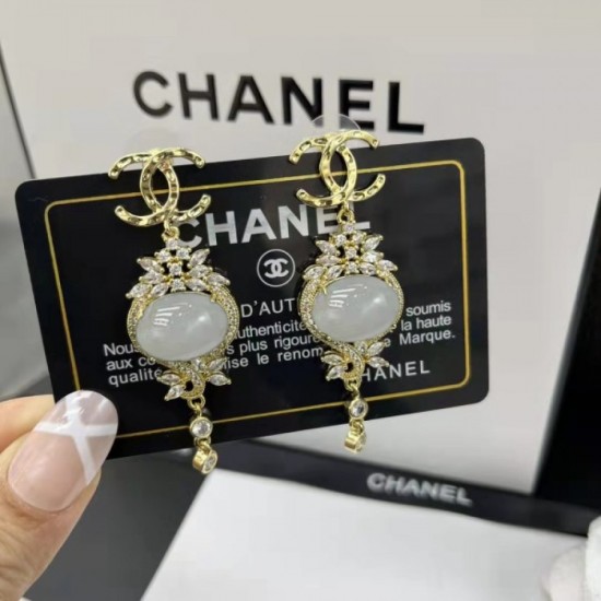 Outing style 2022 CHANEL Chanel earrings Outing style 2022 CHANEL Chanel earrings