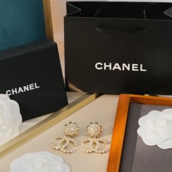 Nice design 2022 CHANEL Chanel earrings