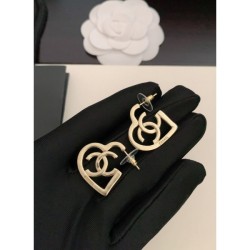 Spring / Summer Trend 2022 CHANEL Chanel Earrings