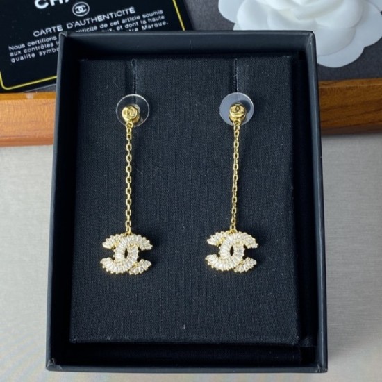 Spring protagonist item 2022 CHANEL Chanel earrings Spring protagonist item 2022 CHANEL Chanel earrings
