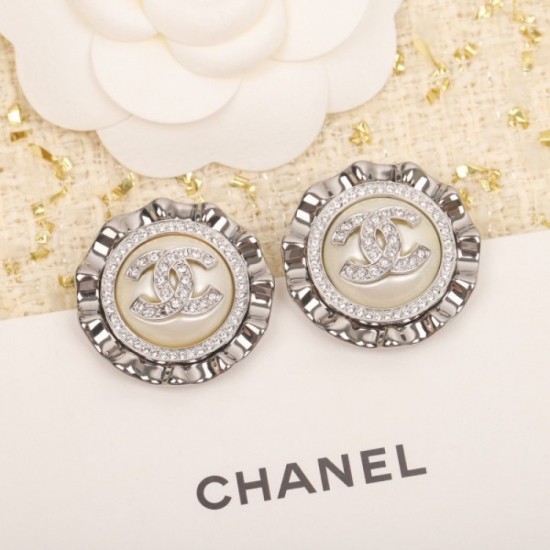 Popular brand 2022 CHANEL Chanel earrings Popular brand 2022 CHANEL Chanel earrings