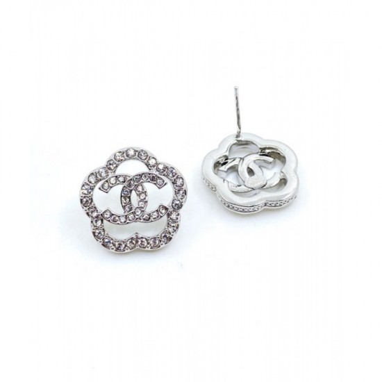 Explosive popularity 2022 CHANEL Chanel earrings Explosive popularity 2022 CHANEL Chanel earrings