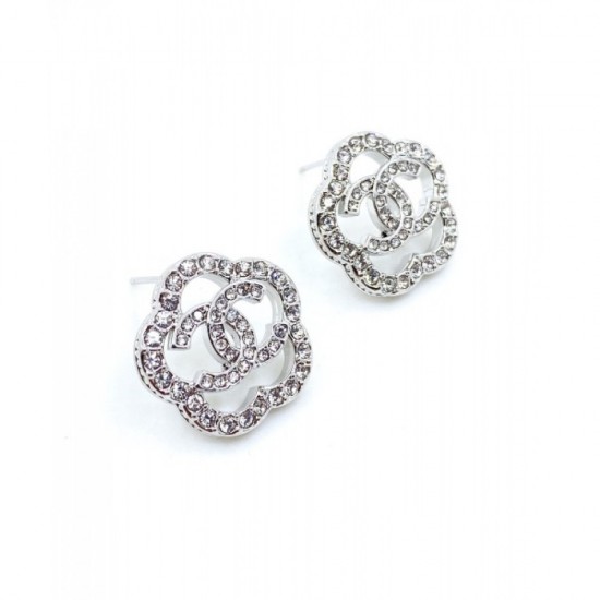 Explosive popularity 2022 CHANEL Chanel earrings Explosive popularity 2022 CHANEL Chanel earrings