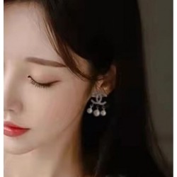 A must-see for fans in the fall and winter new CHANEL Chanel 2022AW earrings