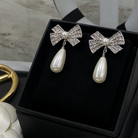 Popular item As soon as possible CHANEL Chanel 2022AW Earrings Popular item As soon as possible CHANEL Chanel 2022AW Earrings