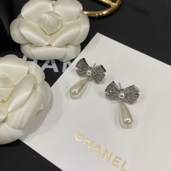 Popular item As soon as possible CHANEL Chanel 2022AW Earrings Popular item As soon as possible CHANEL Chanel 2022AW Earrings