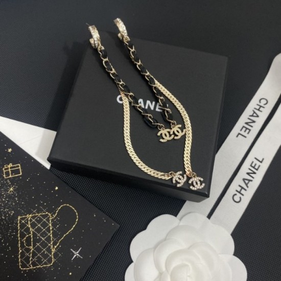 This season's recommended topical CHANEL Chanel 2022AW earrings This season's recommended topical CHANEL Chanel 2022AW earrings