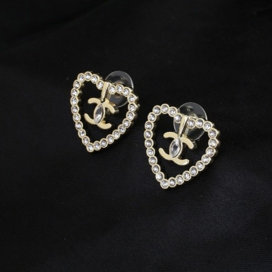 Sale CHANEL Chanel 2022AW earrings at an attractive price Sale CHANEL Chanel 2022AW earrings at an attractive price