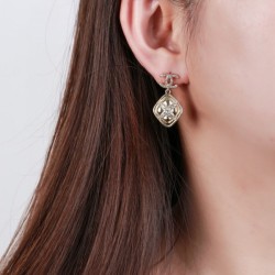 Popular model autumn new CHANEL Chanel 2022AW earrings