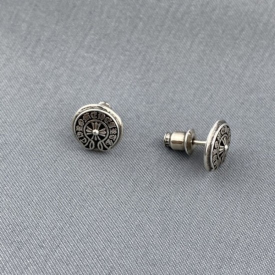 The hugely popular 2022 CHROME HEARTS Chrome Hearts earrings The hugely popular 2022 CHROME HEARTS Chrome Hearts earrings