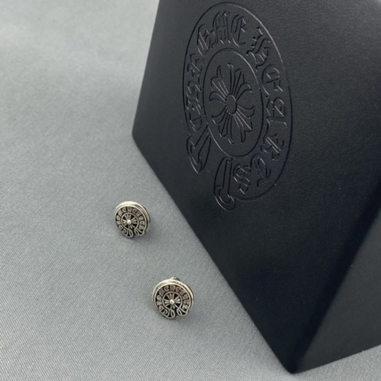 The hugely popular 2022 CHROME HEARTS Chrome Hearts earrings The hugely popular 2022 CHROME HEARTS Chrome Hearts earrings