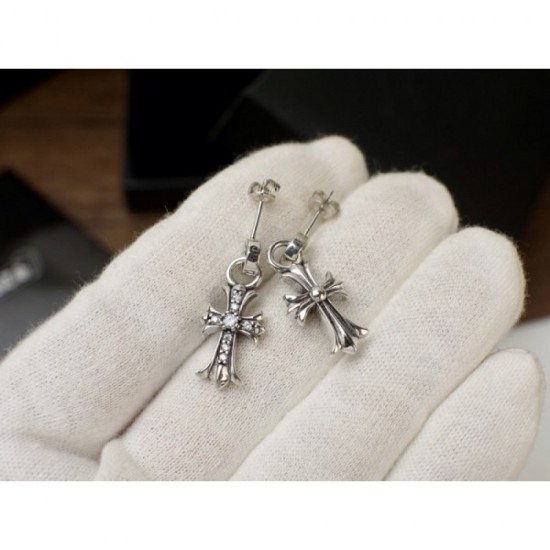2022SS CHROME HEARTS Chrome Hearts most notable earrings 2022SS CHROME HEARTS Chrome Hearts most notable earrings