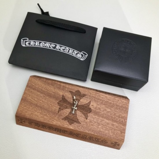 2022SS CHROME HEARTS Chrome Hearts design high earrings 2022SS CHROME HEARTS Chrome Hearts design high earrings