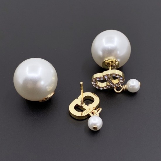 Ranking 1st place 2022 DIOR Dior earrings Ranking 1st place 2022 DIOR Dior earrings