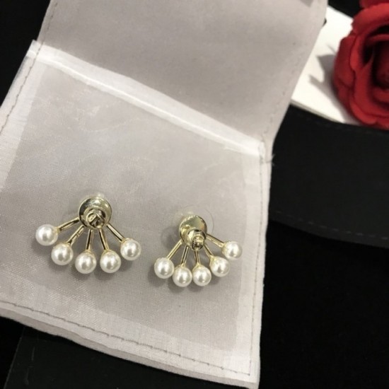 New sale adult OK 2022 DIOR Dior earrings New sale adult OK 2022 DIOR Dior earrings