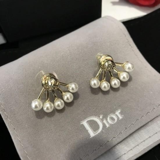 New sale adult OK 2022 DIOR Dior earrings New sale adult OK 2022 DIOR Dior earrings