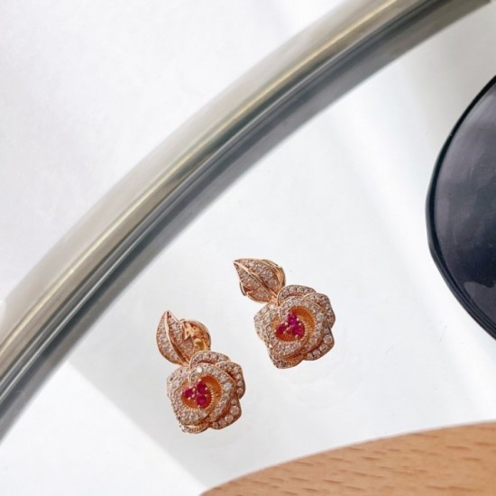 Immediate delivery New Spring / Summer 2022 DIOR Dior earrings Immediate delivery New Spring / Summer 2022 DIOR Dior earrings