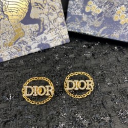 Super bargain popular 2022 DIOR Dior earrings