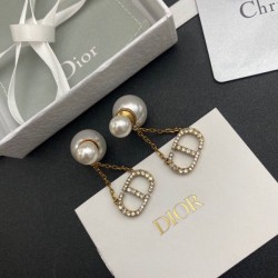 Overseas popular item 2022 DIOR Dior earrings