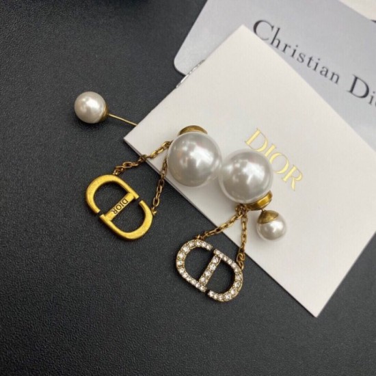 Overseas popular item 2022 DIOR Dior earrings Overseas popular item 2022 DIOR Dior earrings