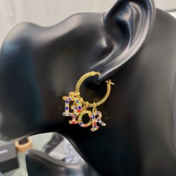 Purchased? Overseas prompt 2022 DIOR Dior earrings