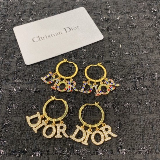 Purchased? Overseas prompt 2022 DIOR Dior earrings Purchased? Overseas prompt 2022 DIOR Dior earrings