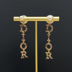 Popular model in Japan 2022 DIOR Dior earrings