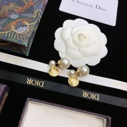 Smart impression 2022 DIOR Dior earrings