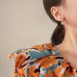 2022 DIOR Dior earrings with a vintage feel