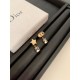 2022 DIOR Dior earrings with a vintage feel 2022 DIOR Dior earrings with a vintage feel