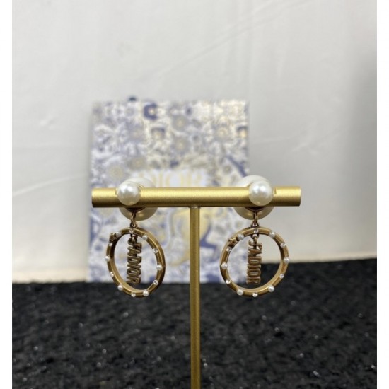 People casual style 2022 DIOR Dior earrings People casual style 2022 DIOR Dior earrings