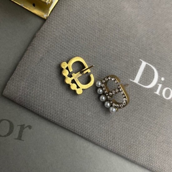 Individual brand 2022 DIOR Dior earrings Individual brand 2022 DIOR Dior earrings