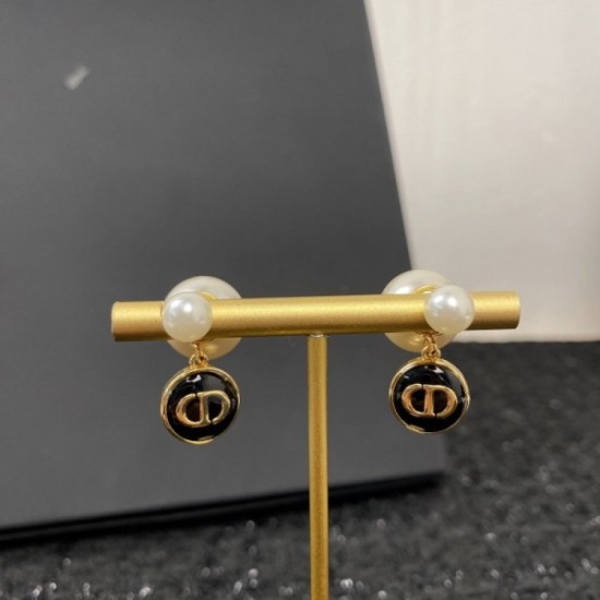 Super deals cheap 2022 DIOR Dior earrings Super deals cheap 2022 DIOR Dior earrings